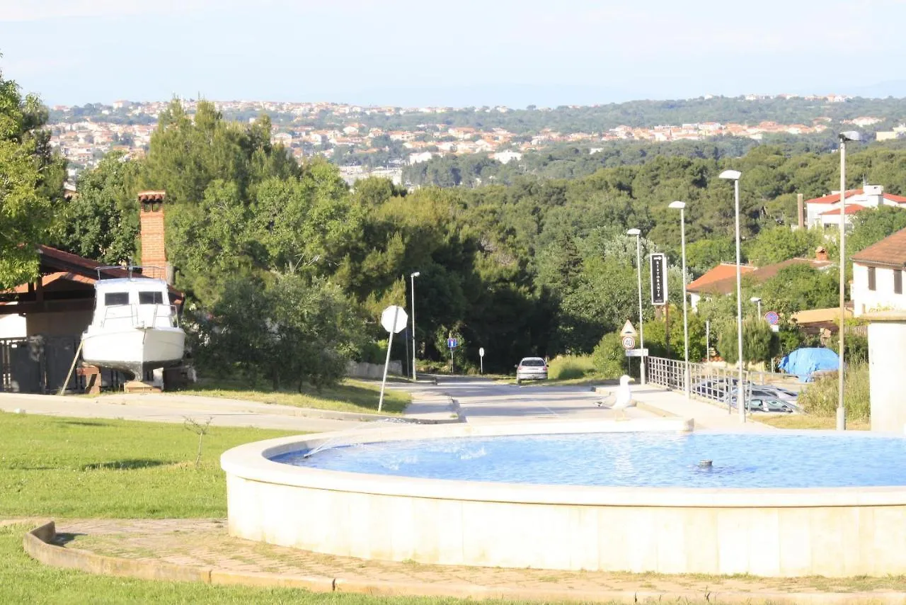Holiday Home Radmila Premantura Kroatien